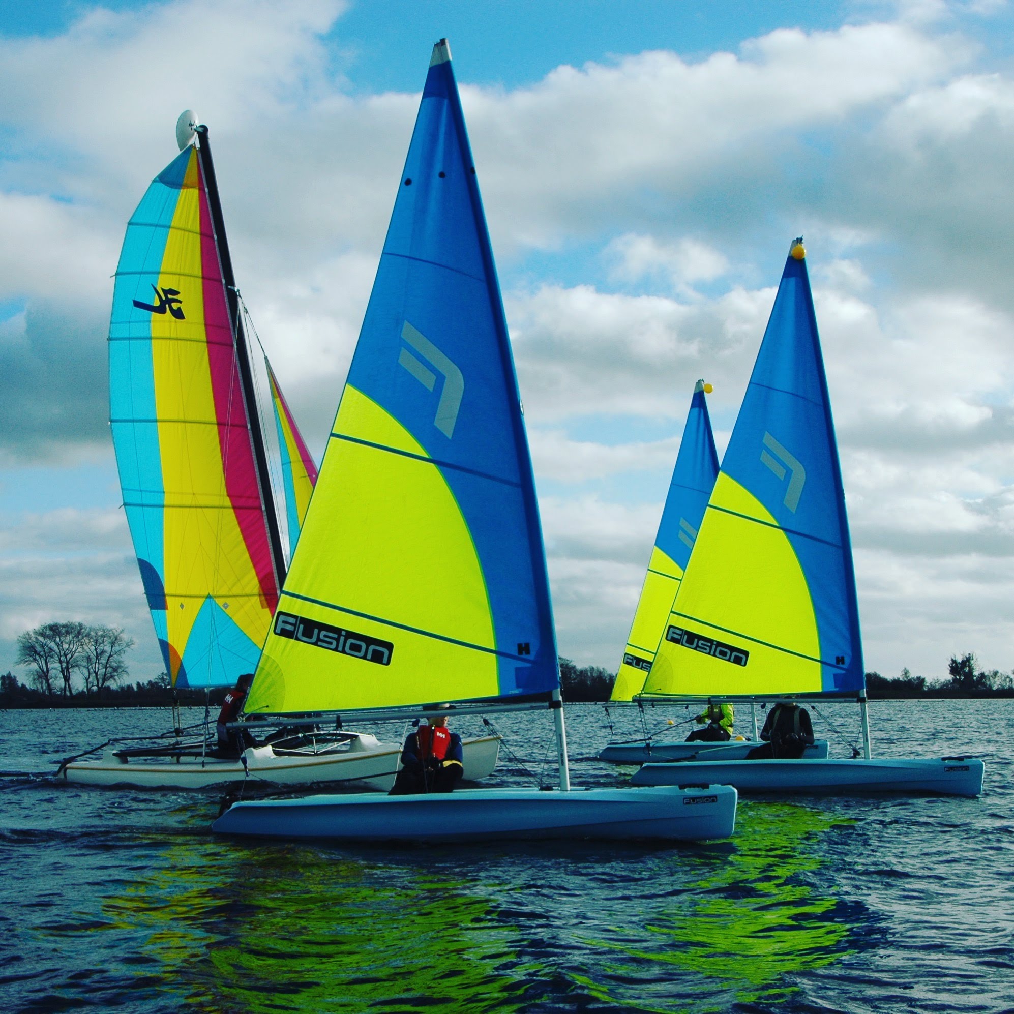 Fusion vs Catamaran